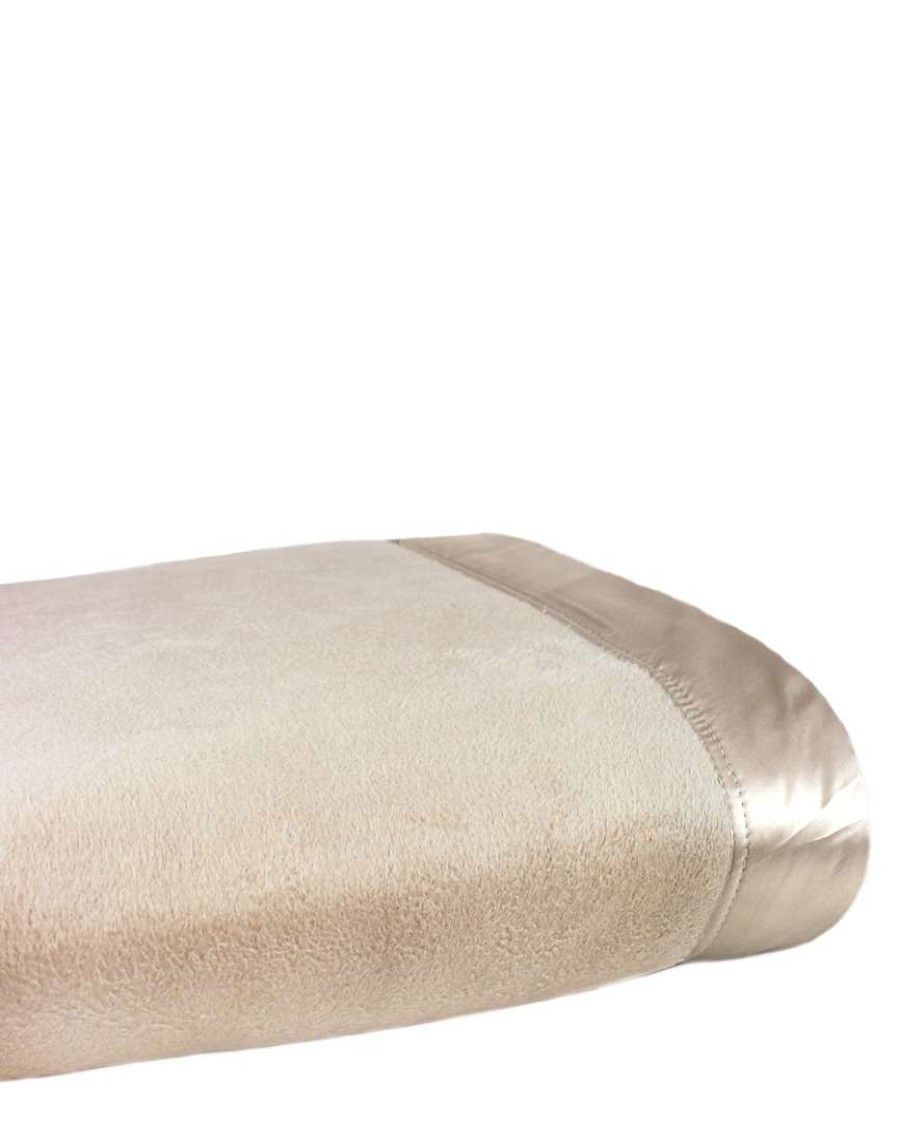 Blankets & Throws * | Melange Home Plaza Silk Blanket Blankets & Throws